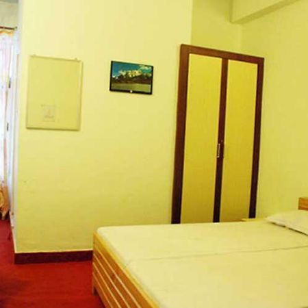 Hotel Bhagat Chamoli Quarto foto