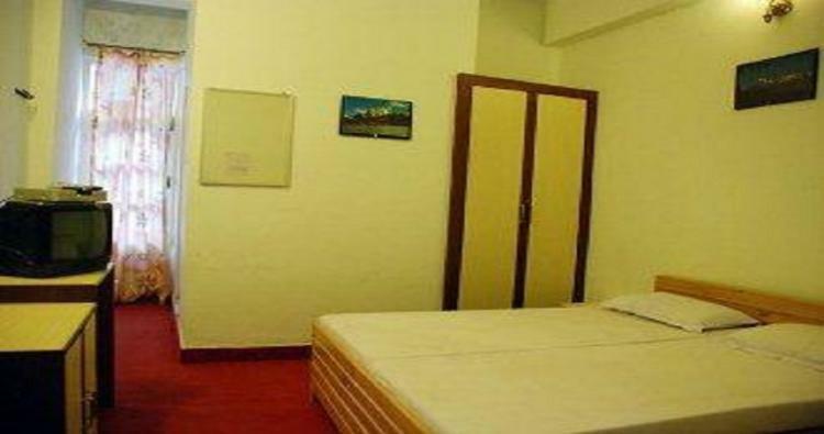 Hotel Bhagat Chamoli Quarto foto